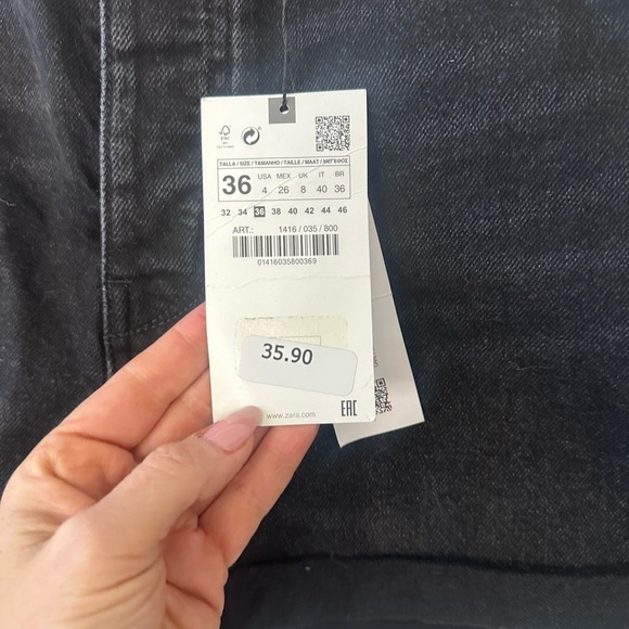 Zara Women's Black Denim Shorts Mom short, high rise rigid - 36 - Picture 5 of 7